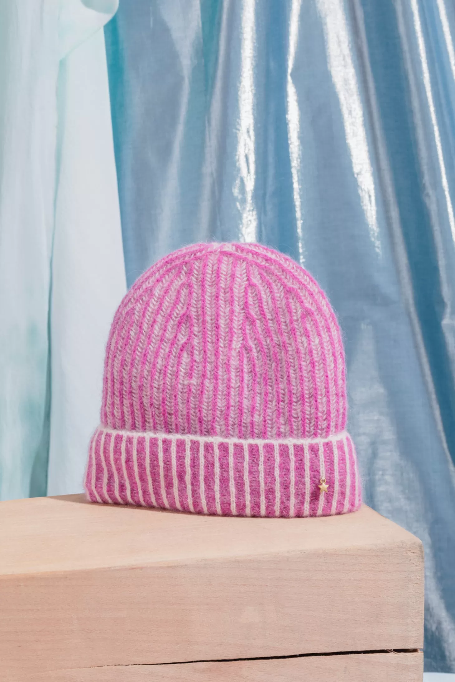 Des Petits Hauts Givrée Wardrobe | Scarves & Hats | View All* charline beanie hat Ecru/crush