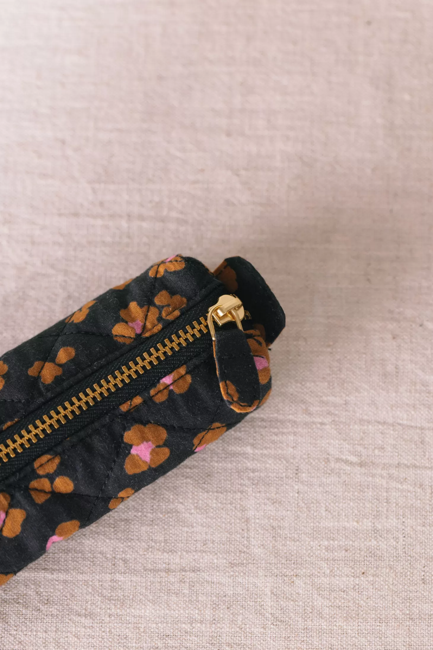 Des Petits Hauts The Prints | Leather Goods | View All* pharell small pouch bag Leo